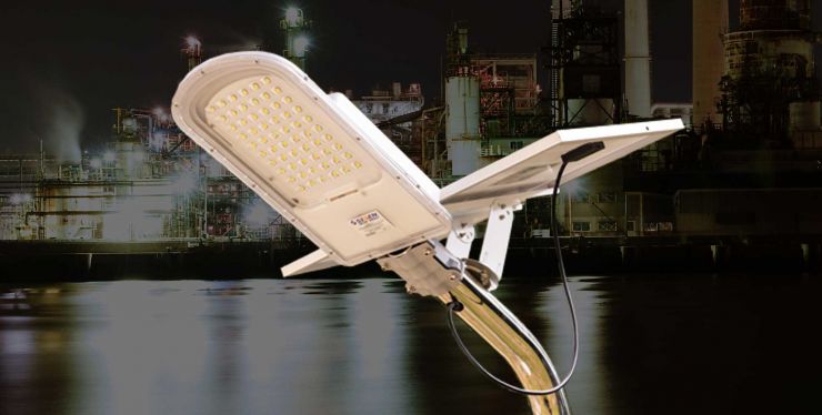駐車場 低価格　LEDソーラー外灯